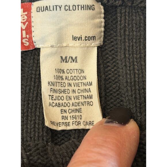 Levi's Women's Ribbed Gray Sweater 100 % Cotton Size M Flawed - Picture 8 of 9